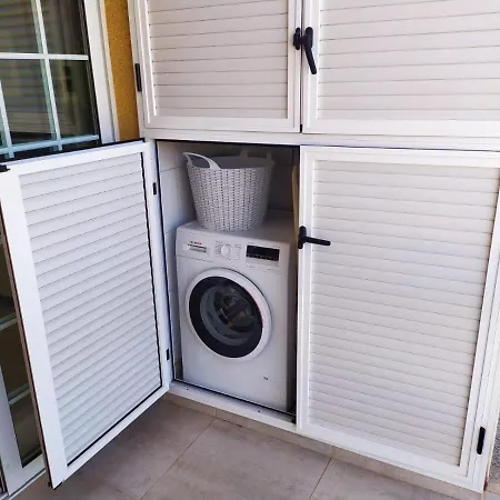 Cosy 2 Bedroom Near Sea 아파트 *