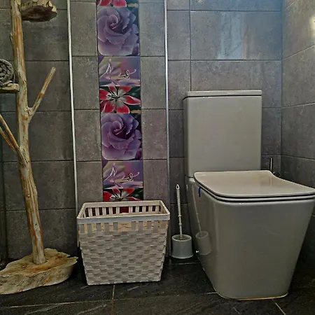 아파트 Cosy 2 Bedroom Near Sea