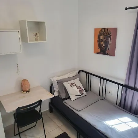 아파트 Cosy 2 Bedroom Near Sea