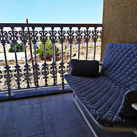 Cosy 2 Bedroom Near Sea * コスタ・デル・シレンチオ