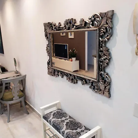 Cosy 2 Bedroom Near Sea * コスタ・デル・シレンチオ